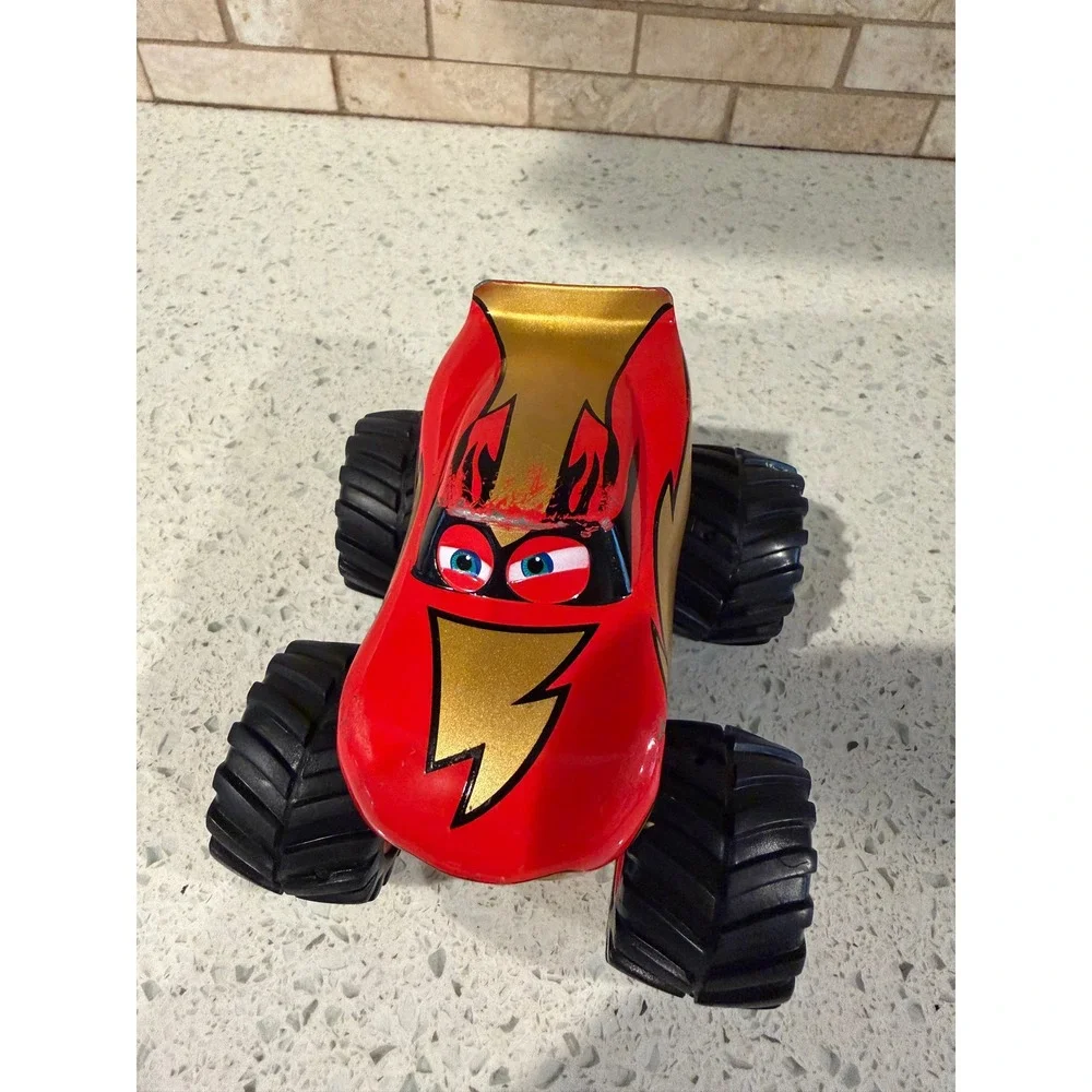 Disney Pixar Cars 1:55 Scale Lightning McQueen Frightening McMean Monster Truck